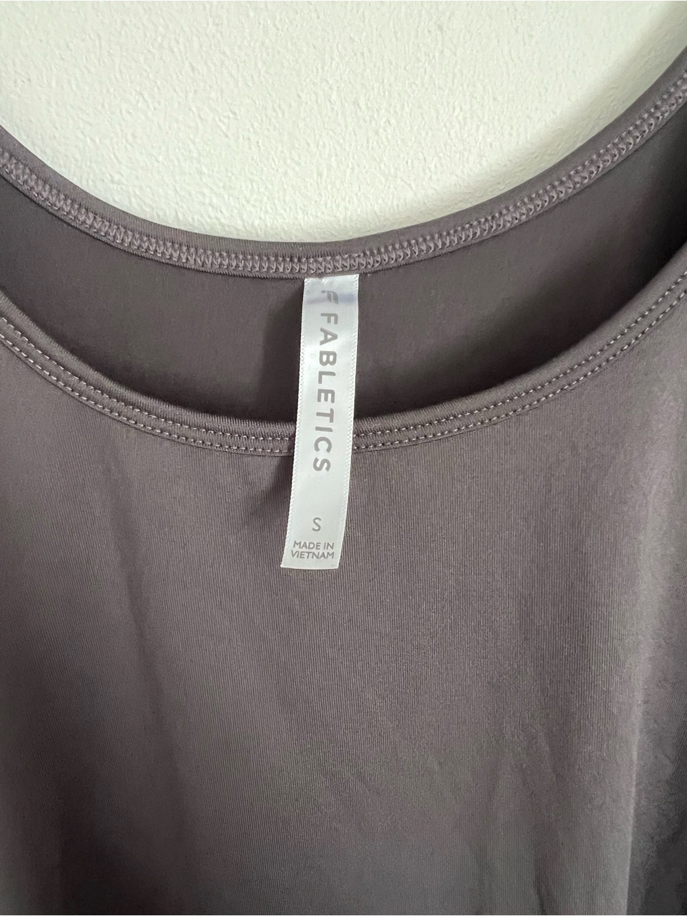 Fabletics Gray Performance Racerback Tank Top Size Small - Picture 3 of 4